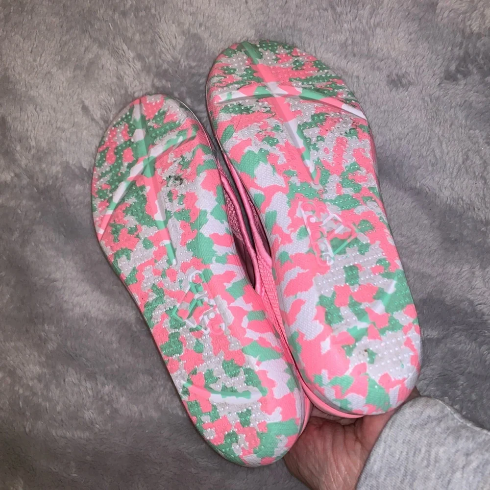 ADIDAS EASY-ON SWIM BEACH SANDALS EVA FOOTBED SIZE 1 STORE DISPLAY MODEL NEW